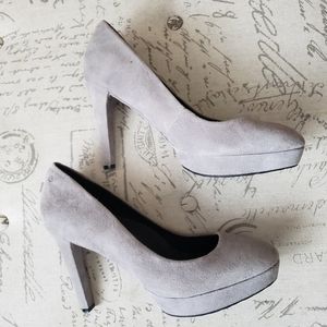 Rockport grey suede pumps